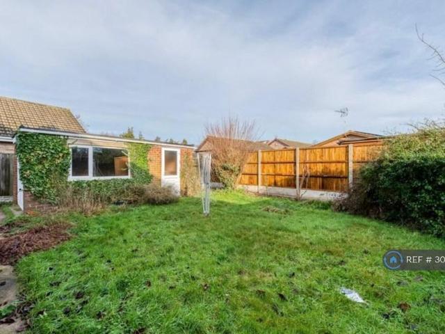 2 bedroom bungalow to rent