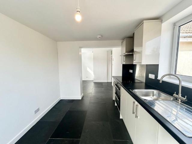 2 bedroom bungalow to rent