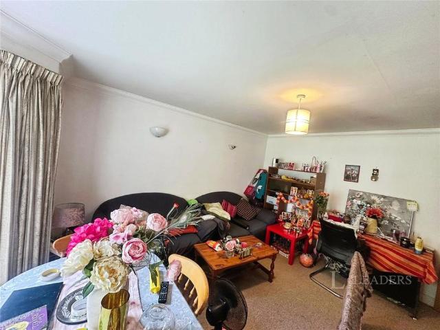 2 bedroom bungalow to rent