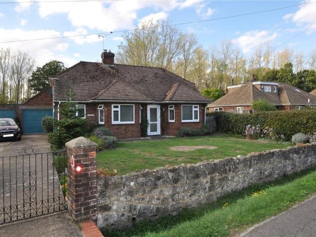 2 bedroom bungalow to rent