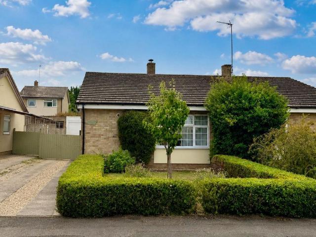 2 bedroom bungalow to rent