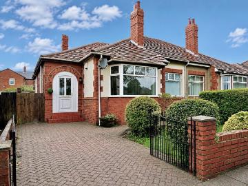 2 bedroom bungalow to rent