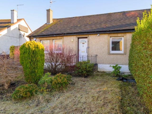 2 bedroom Bungalow To Rent