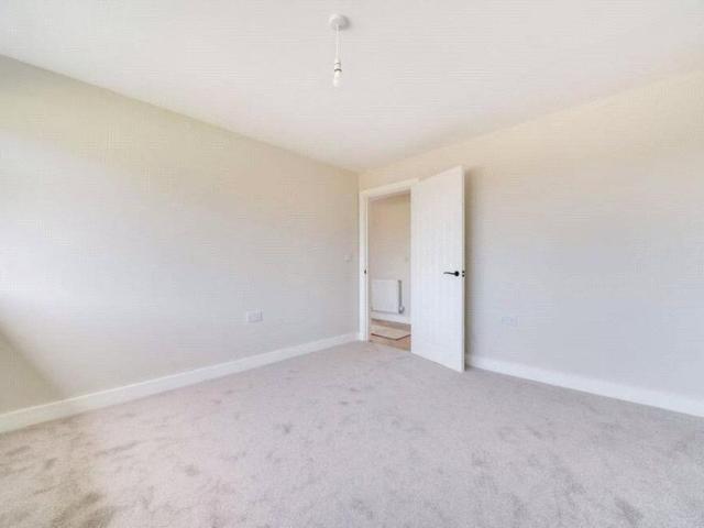 2 bedroom bungalow to rent