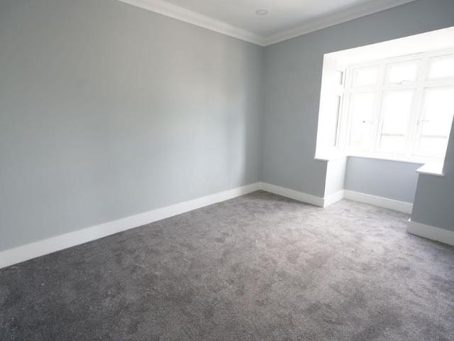 2 bedroom bungalow to rent