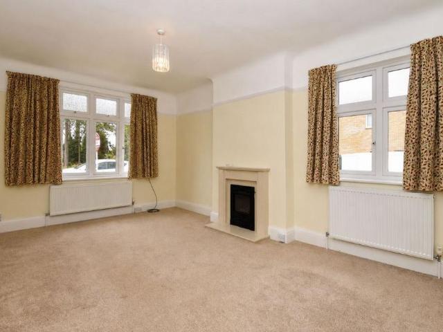 2 bedroom bungalow to rent