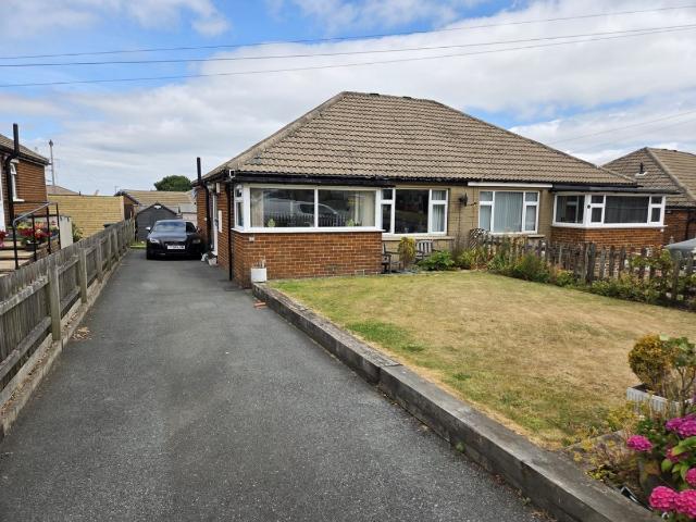 2 bedroom Bungalow To Rent