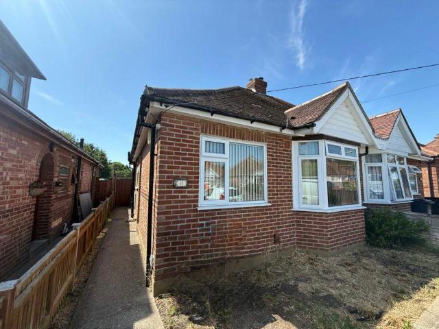 2 bedroom bungalow to rent