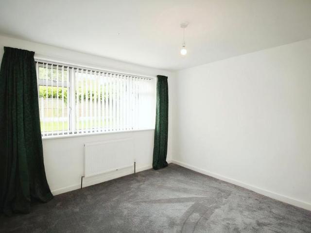 2 bedroom bungalow to rent