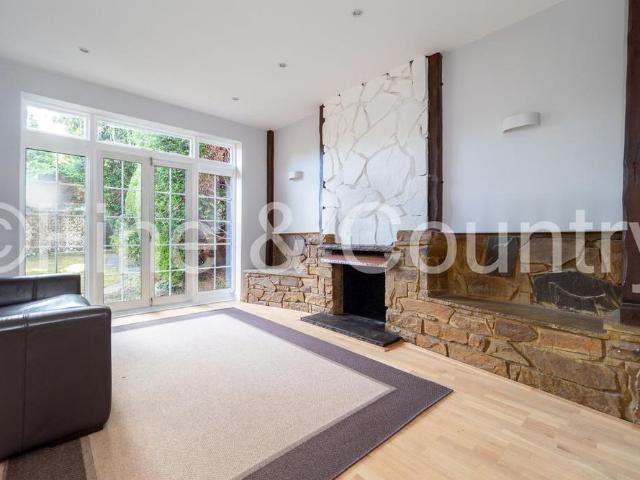 2 bedroom bungalow to rent
