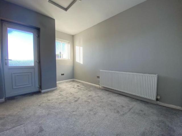 2 bedroom bungalow to rent