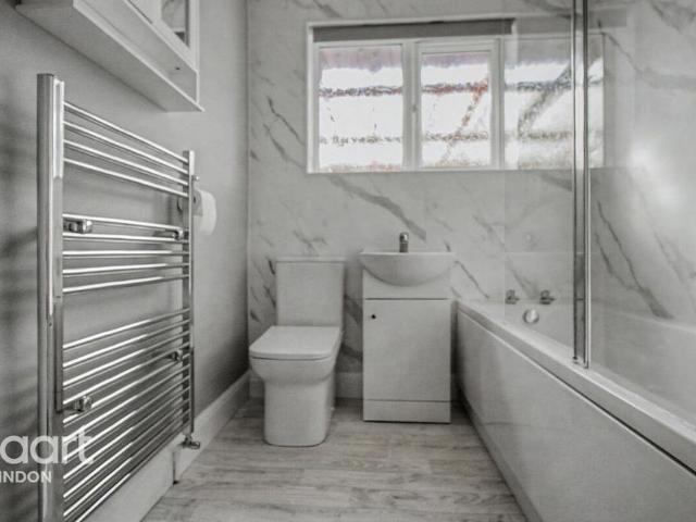 2 bedroom bungalow to rent