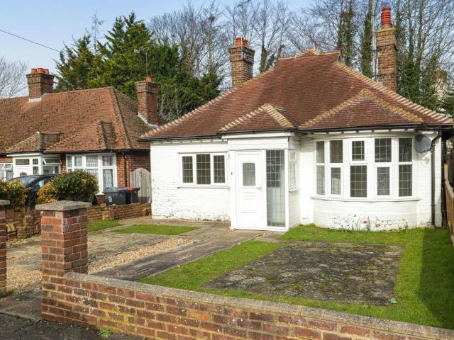 2 bedroom bungalow to rent