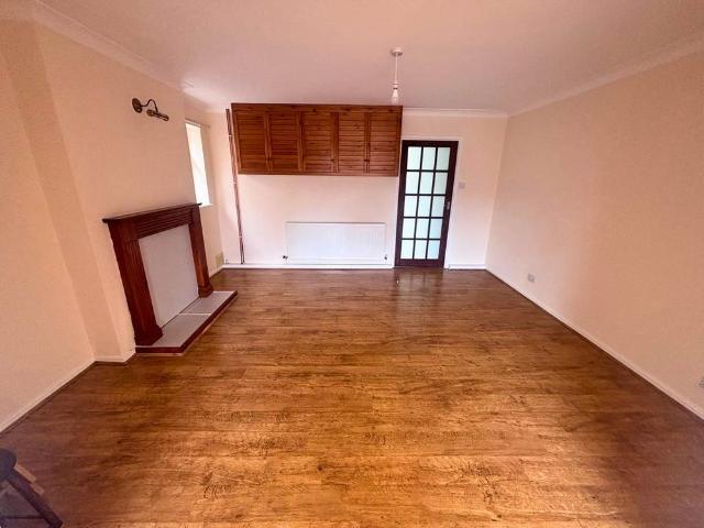 2 bedroom bungalow to rent