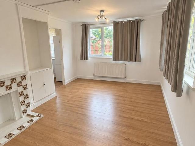 2 bedroom bungalow to rent