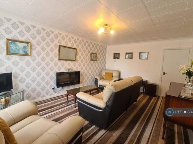 2 bedroom bungalow to rent