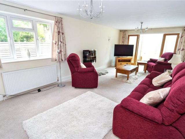 2 bedroom bungalow to rent