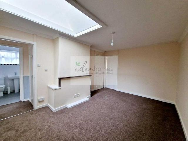 2 bedroom bungalow to rent