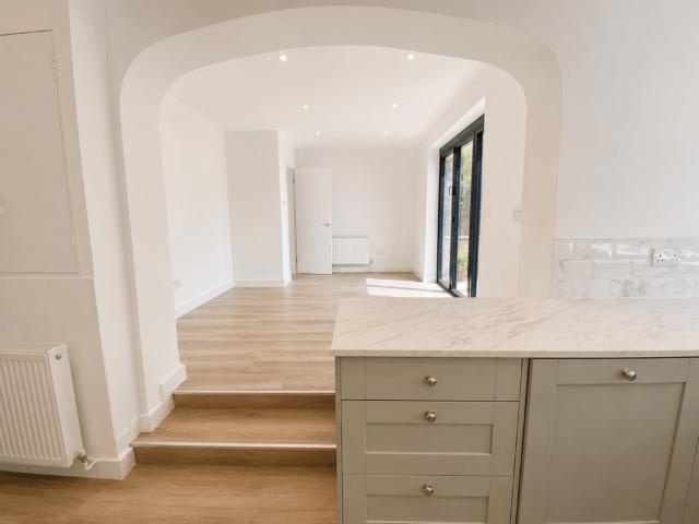 2 bedroom bungalow to rent
