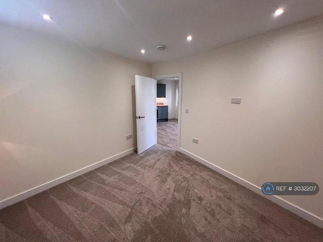2 bedroom bungalow to rent
