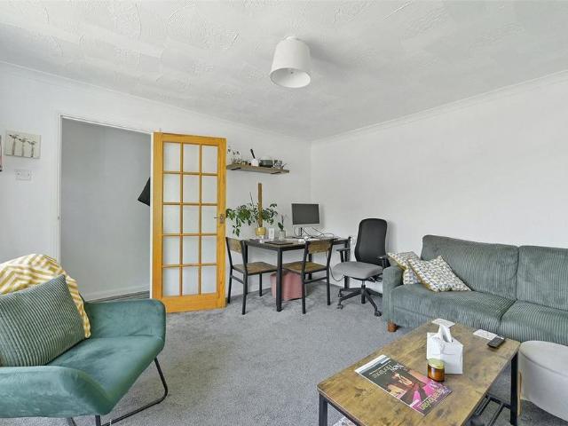 2 bedroom bungalow to rent