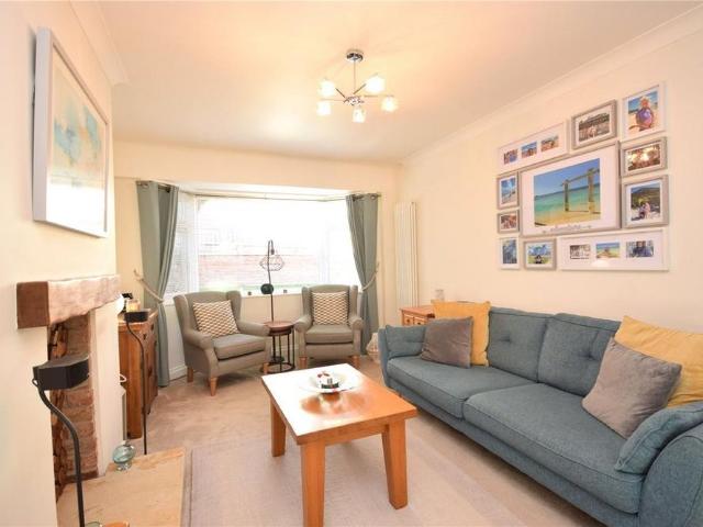 2 bedroom bungalow to rent