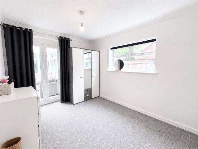 2 bedroom bungalow to rent