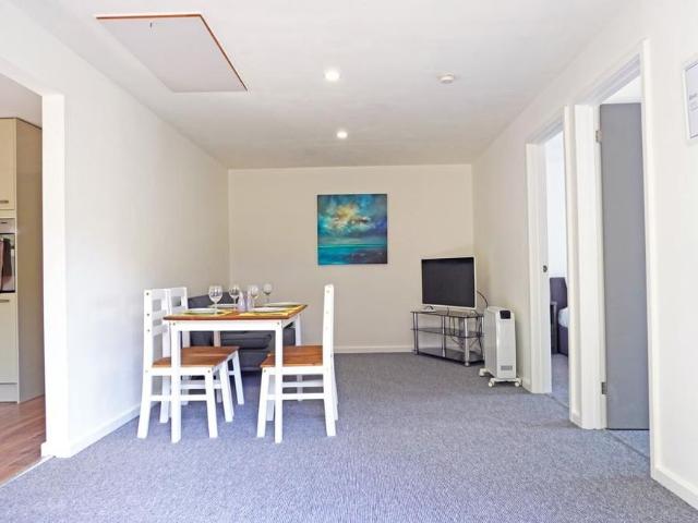 2 bedroom bungalow to rent