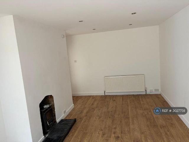2 bedroom bungalow to rent