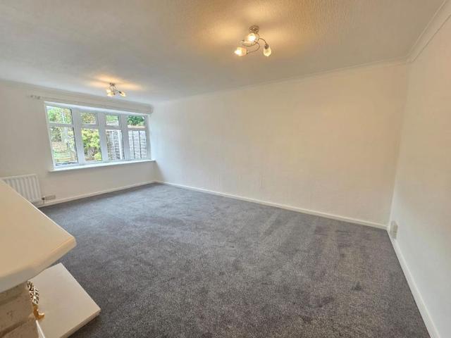 2 bedroom bungalow to rent