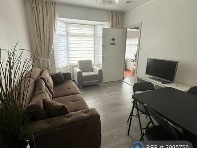 2 bedroom bungalow to rent