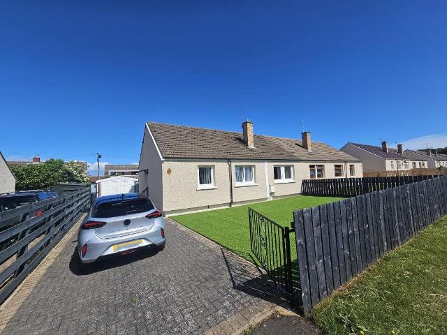 2 bedroom bungalow to rent