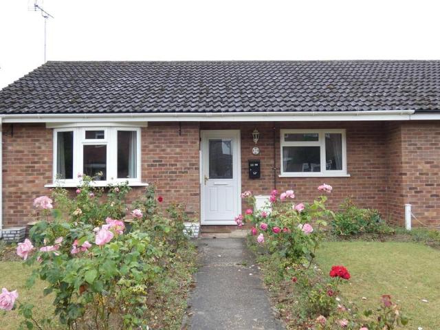 2 bedroom bungalow to rent