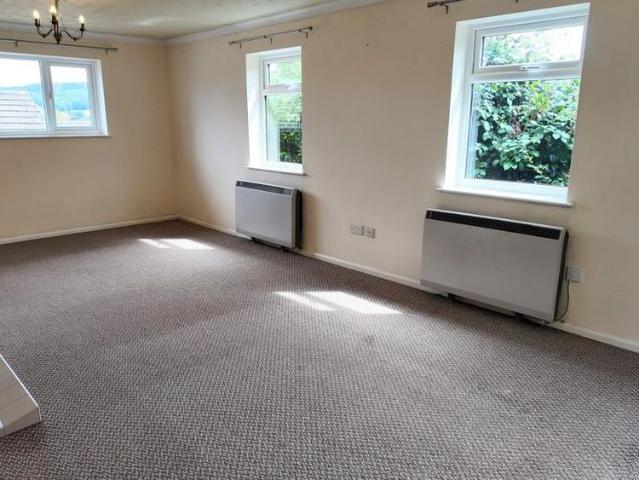 2 bedroom bungalow to rent