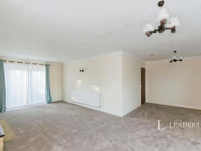 2 bedroom bungalow to rent