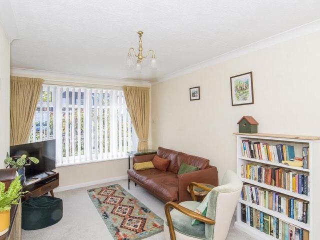 2 bedroom bungalow to rent