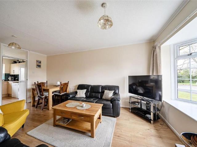 2 bedroom bungalow to rent