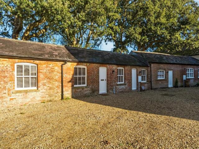 2 bedroom bungalow to rent