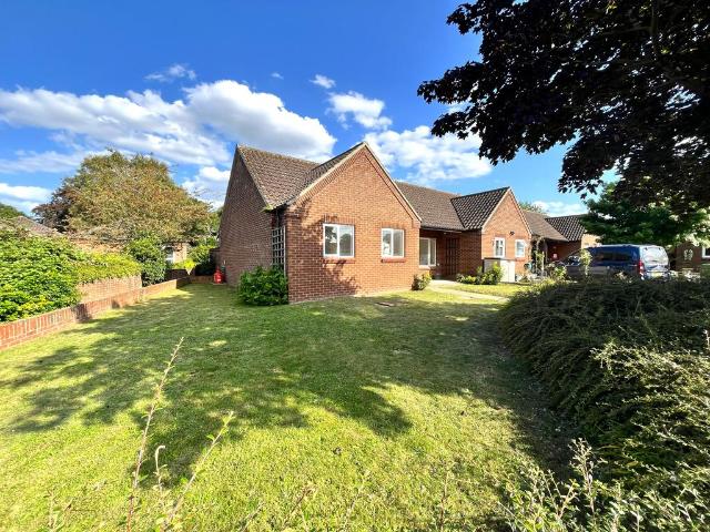 2 bedroom bungalow to rent