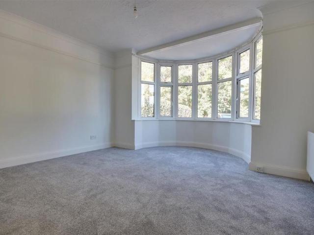 2 bedroom bungalow to rent
