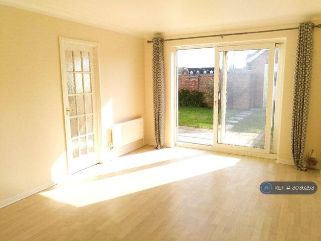 2 bedroom bungalow to rent