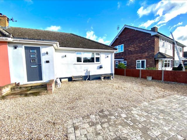2 bedroom bungalow to rent