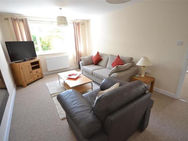 2 bedroom bungalow to rent