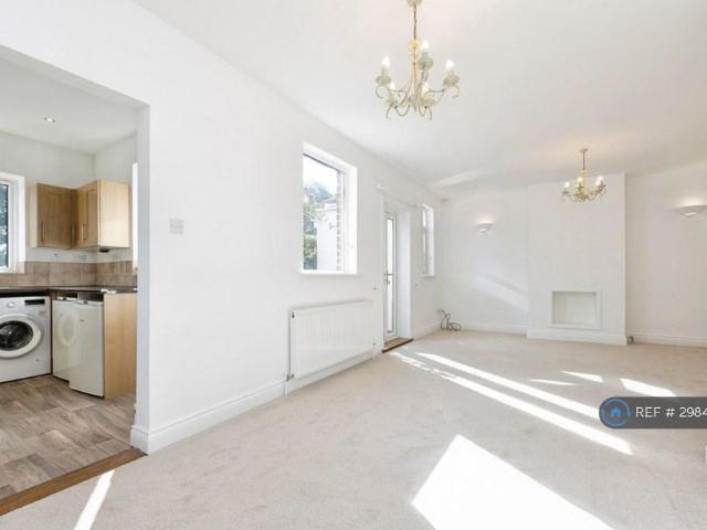 2 bedroom bungalow to rent