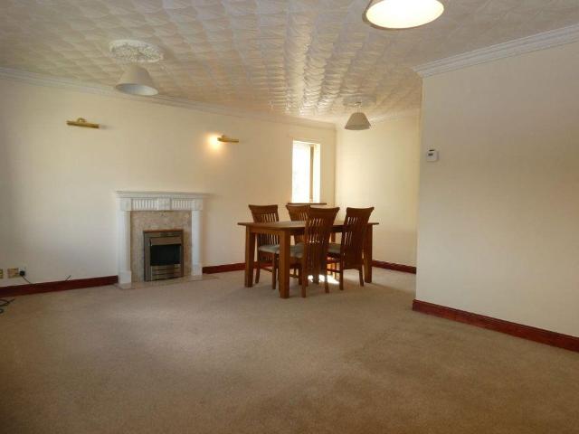2 bedroom bungalow to rent