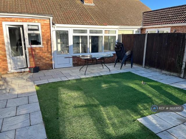 2 bedroom bungalow to rent