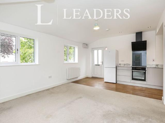 2 bedroom bungalow to rent Gloucester Avenue, Northampton, Northamptonshire, NN4