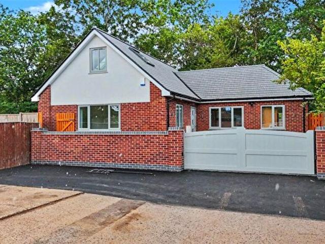 2 Bedroom Bungalow To Rent In Walsgrave Drive, Elmdon, West Midlands, B92
