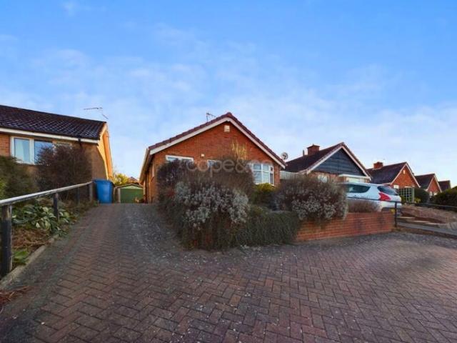 2 Bedroom Bungalow To Rent In Birchover Way, Allestree, Derby, Derbyshire, DE22