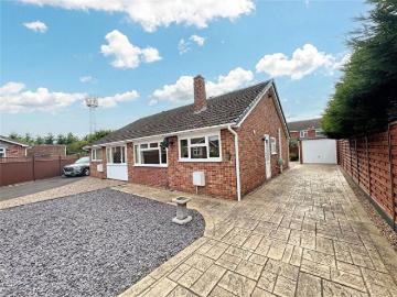 2 Bedroom Bungalow To Rent In Elgin Drive, Melton Mowbray, Leicestershire, LE13